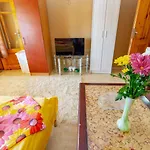 Fener بيت ضيافة