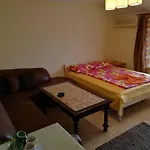بيت ضيافة Fener بوموري