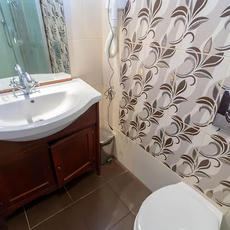 Fener Guest house 3*