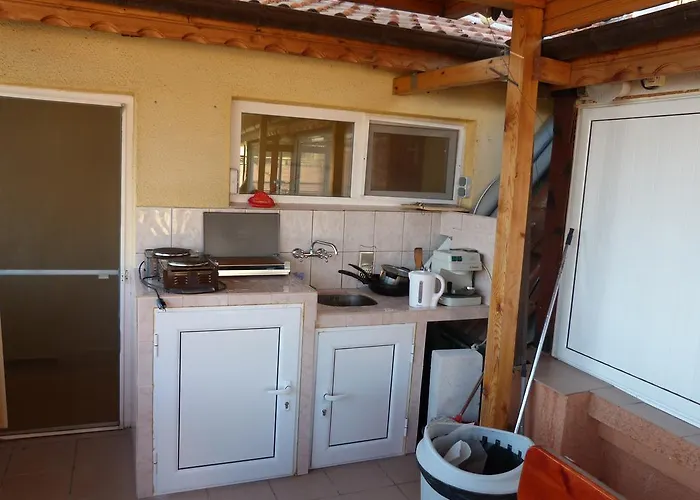 Fener Πανσιόν Πομόριε