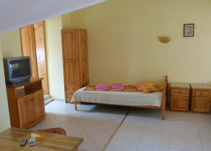 Fener Πομόριε